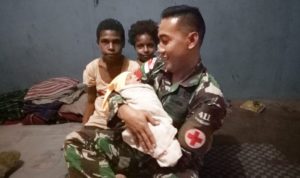 TNI Bantu Persalinan