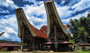 Rumah adat Toraja